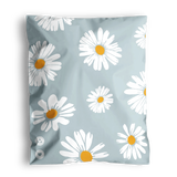 The light blue pillowcase showcases a lovely Daisy White design, highlighted by white and yellow daisy patterns.