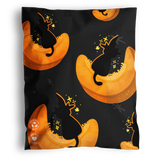 The Halloween Pumpkitties Mailers 10" x 13" by impack.co feature black cats in witch hats on orange crescent moons with yellow stars on a dark background—perfect for festive Halloween shipping needs.
